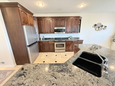Tiny photo for 1562 E FAIRWAY RIDGE RD, Draper, UT 84020 (MLS # 2158336)