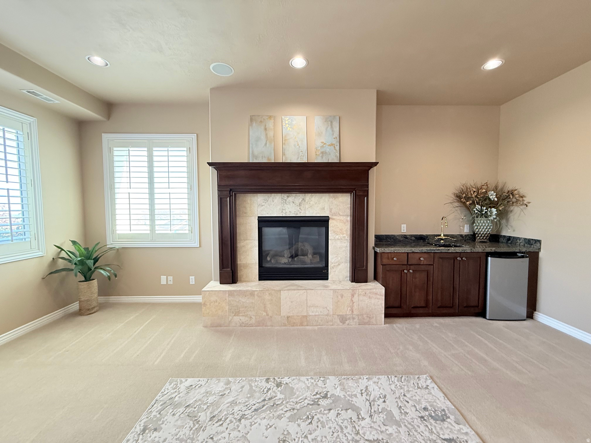 COTTAGES AT FAIRWAY - Residential