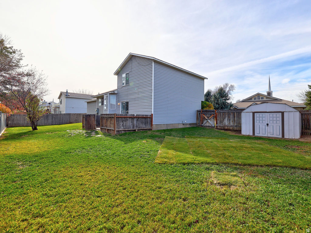 CRYSTAL RDG - Residential