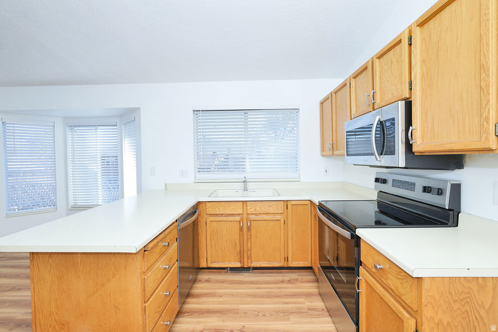 CRYSTAL RDG - Residential