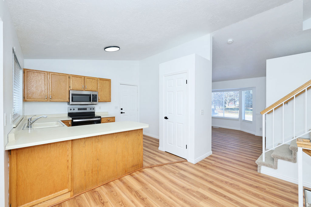 CRYSTAL RDG - Residential