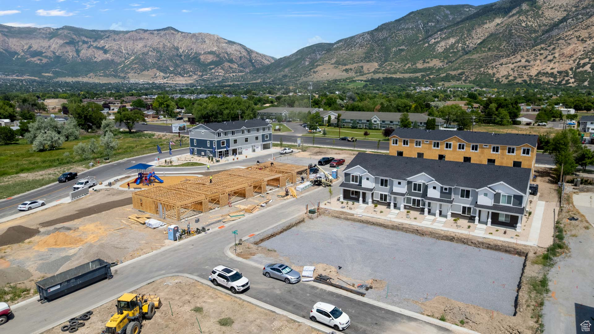 DIXON CREEK - Residential