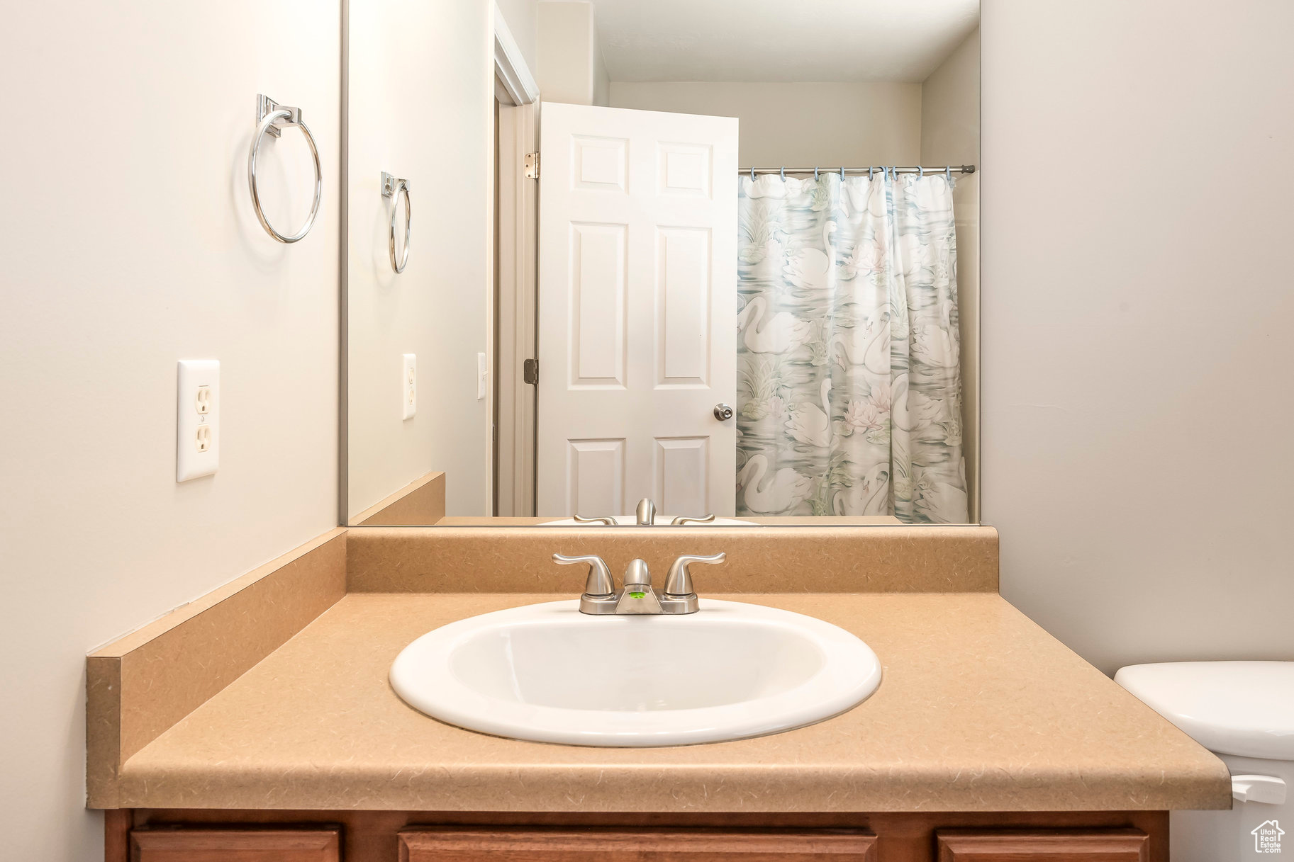 LAKE POINT VILLAGE - Residential
