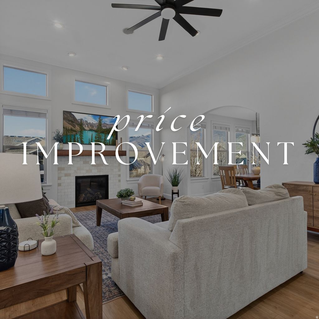 Photo of 1898 W OLD FORT CIR, Farmington, UT 84025 (MLS # 2141124)