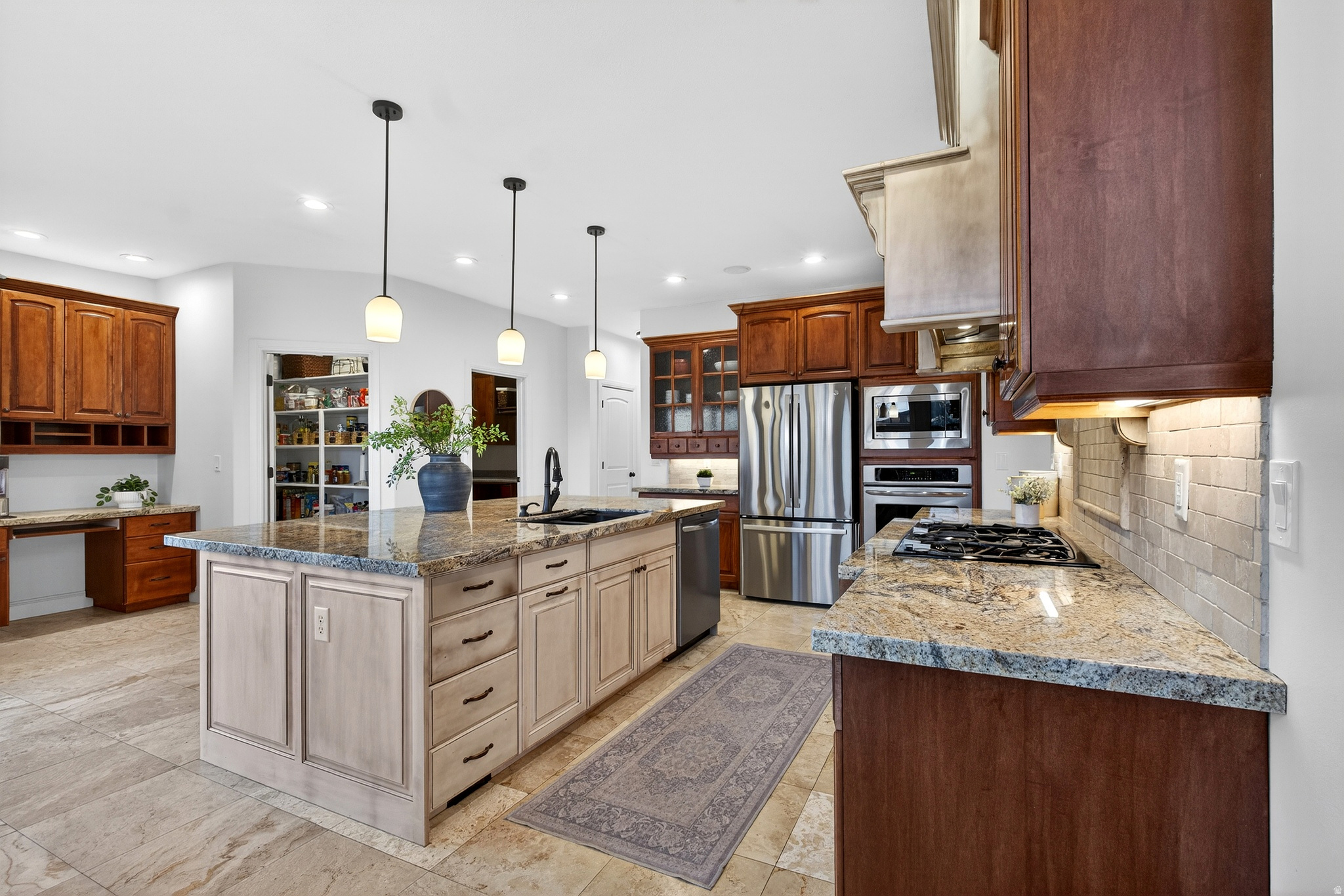 FARMINGTON RANCHES - Residential