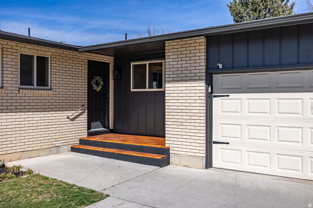 Photo of 1672 N 1560 E, North Logan, UT 84341 (MLS # 2144355)