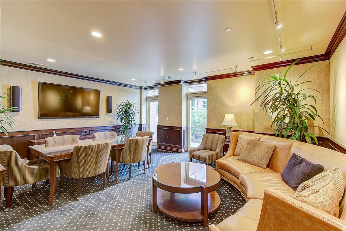 CAPITOL PARK - Residential