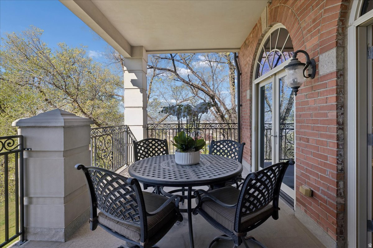 CAPITOL PARK - Residential