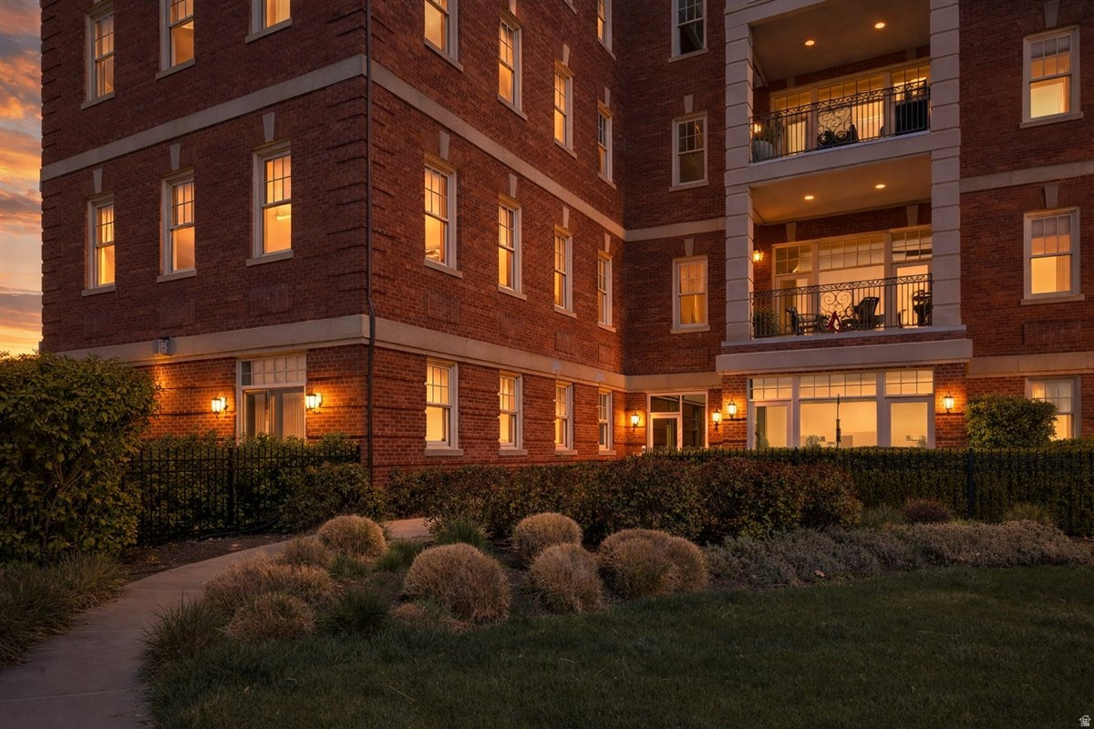 CAPITOL PARK - Residential