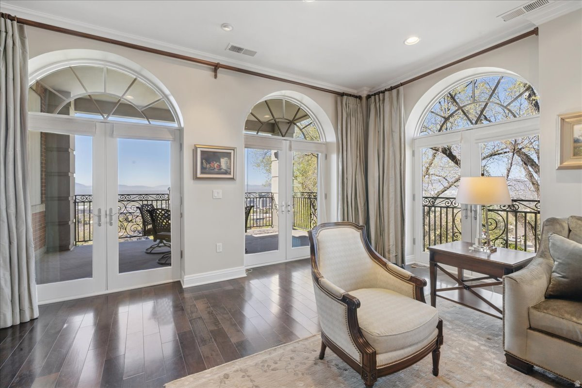CAPITOL PARK - Residential