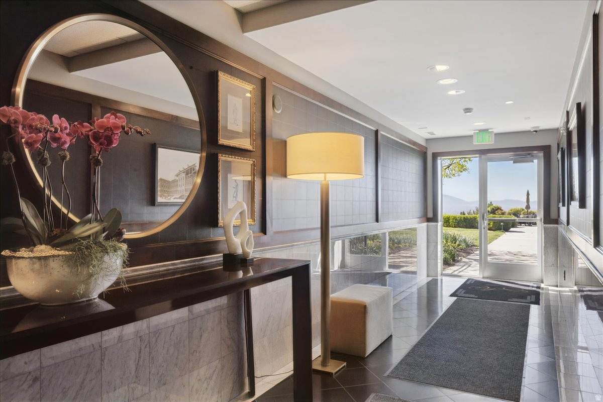 CAPITOL PARK - Residential