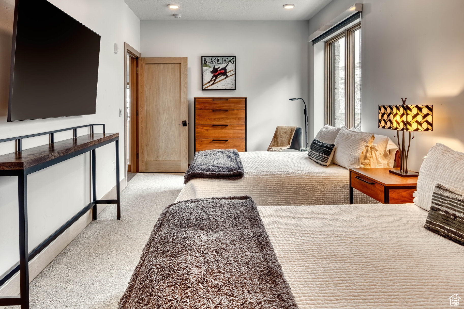 KINGS CROWN - Residential