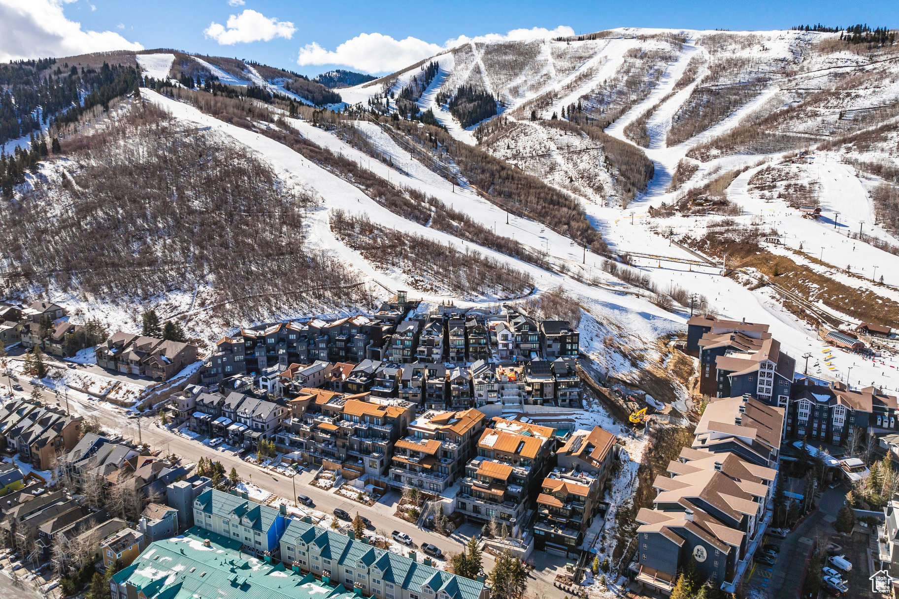 KINGS CROWN - Residential