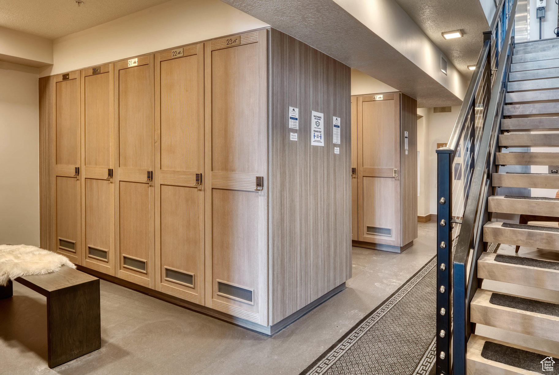 KINGS CROWN - Residential