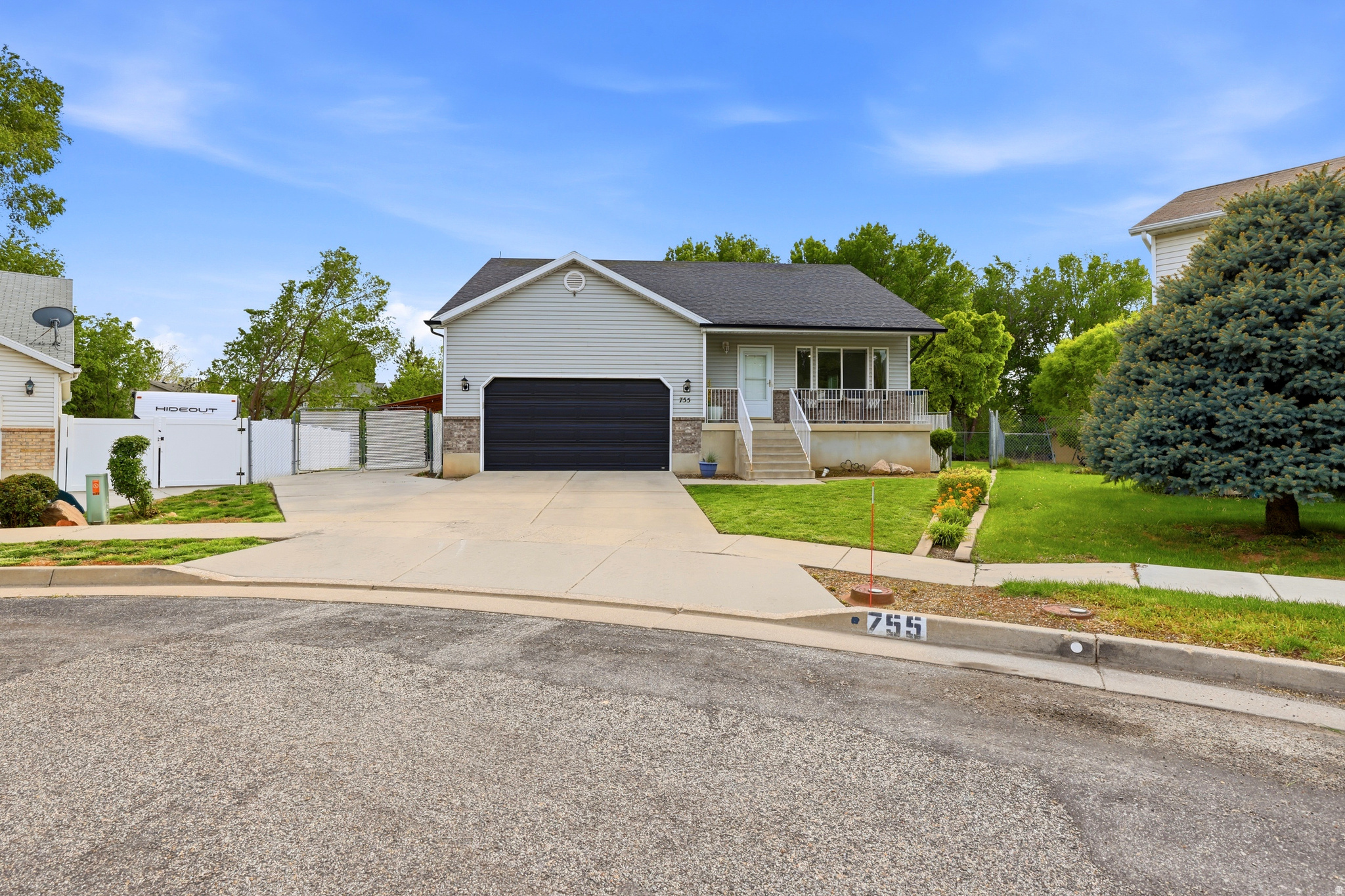 NORTH POINTE VILLAGE - Residential