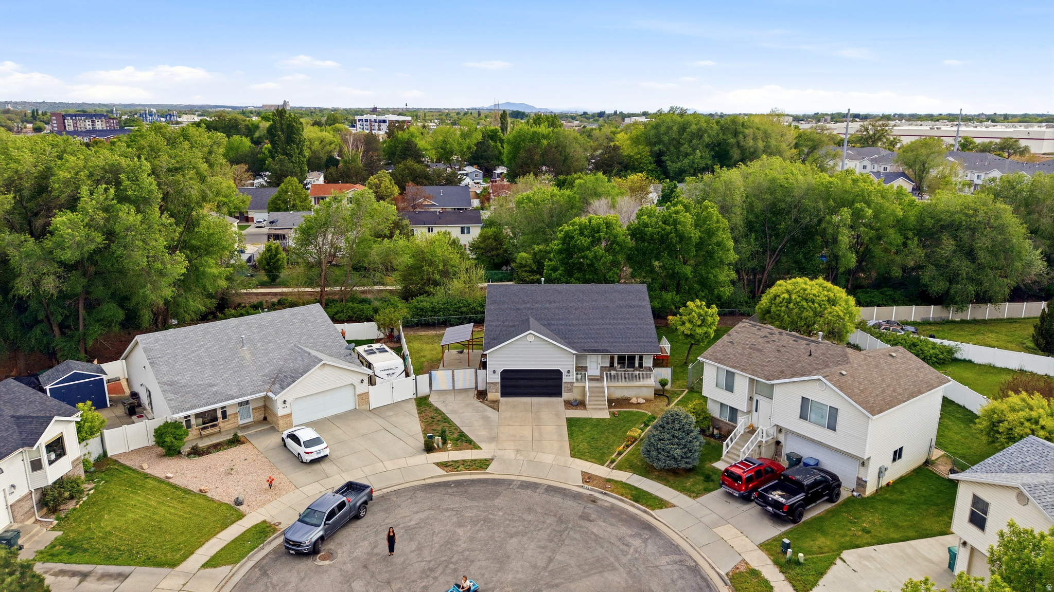 NORTH POINTE VILLAGE - Residential