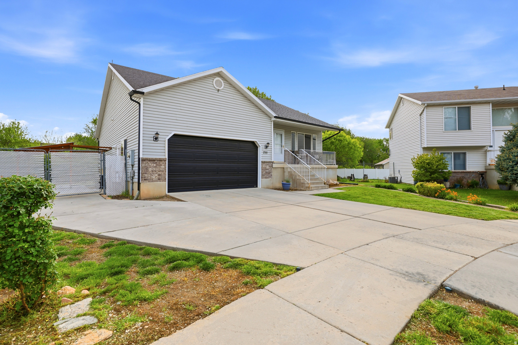 NORTH POINTE VILLAGE - Residential