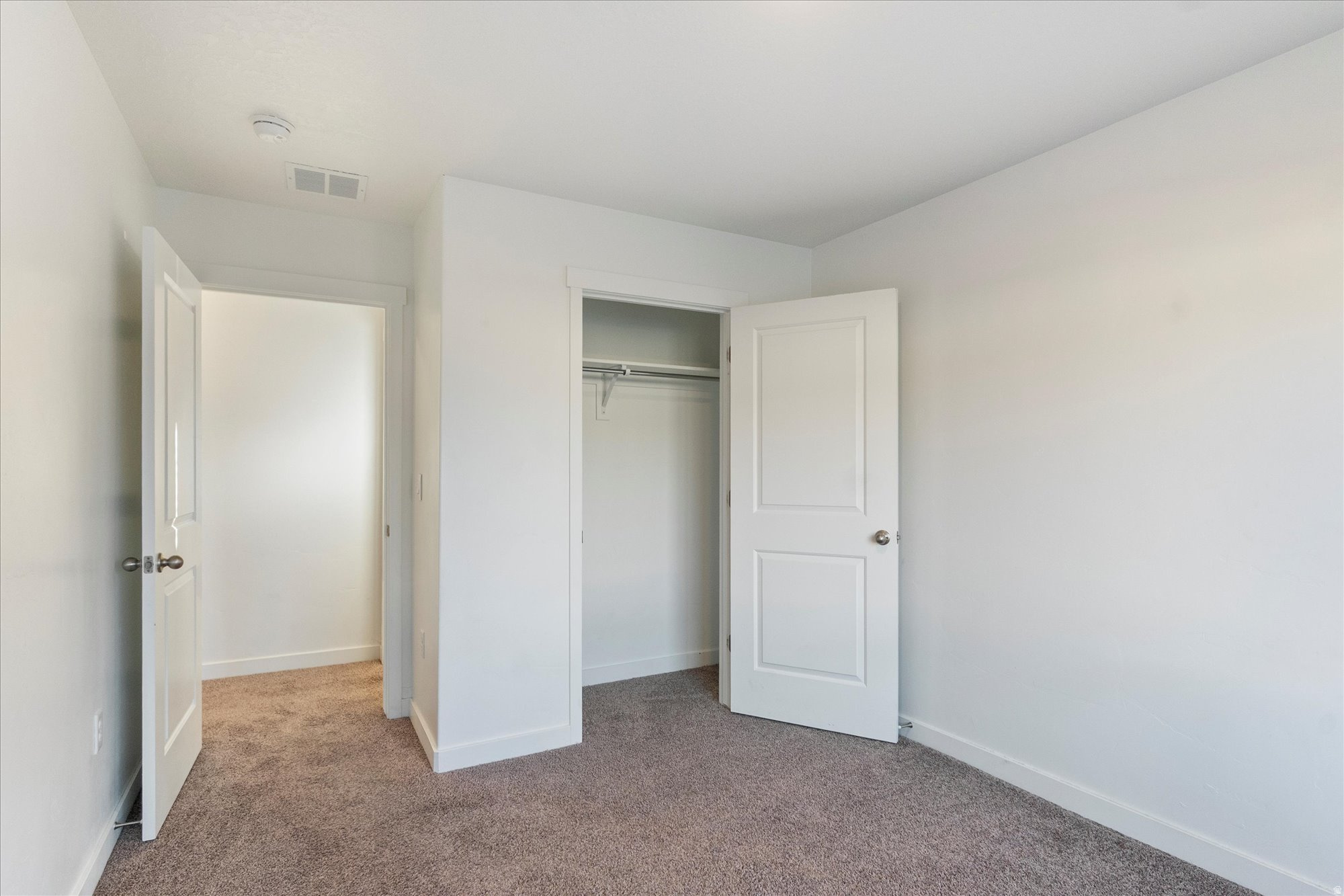 EDGEWATER - Residential