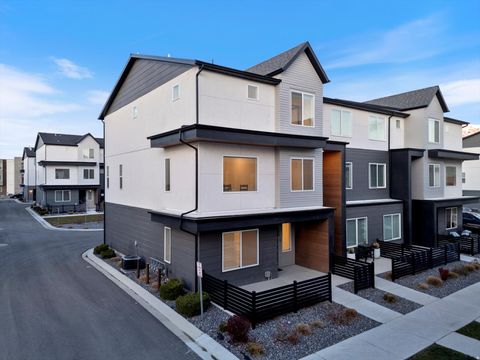 Tiny photo for 1149 W 320 S, American Fork, UT 84003 (MLS # 2125292)