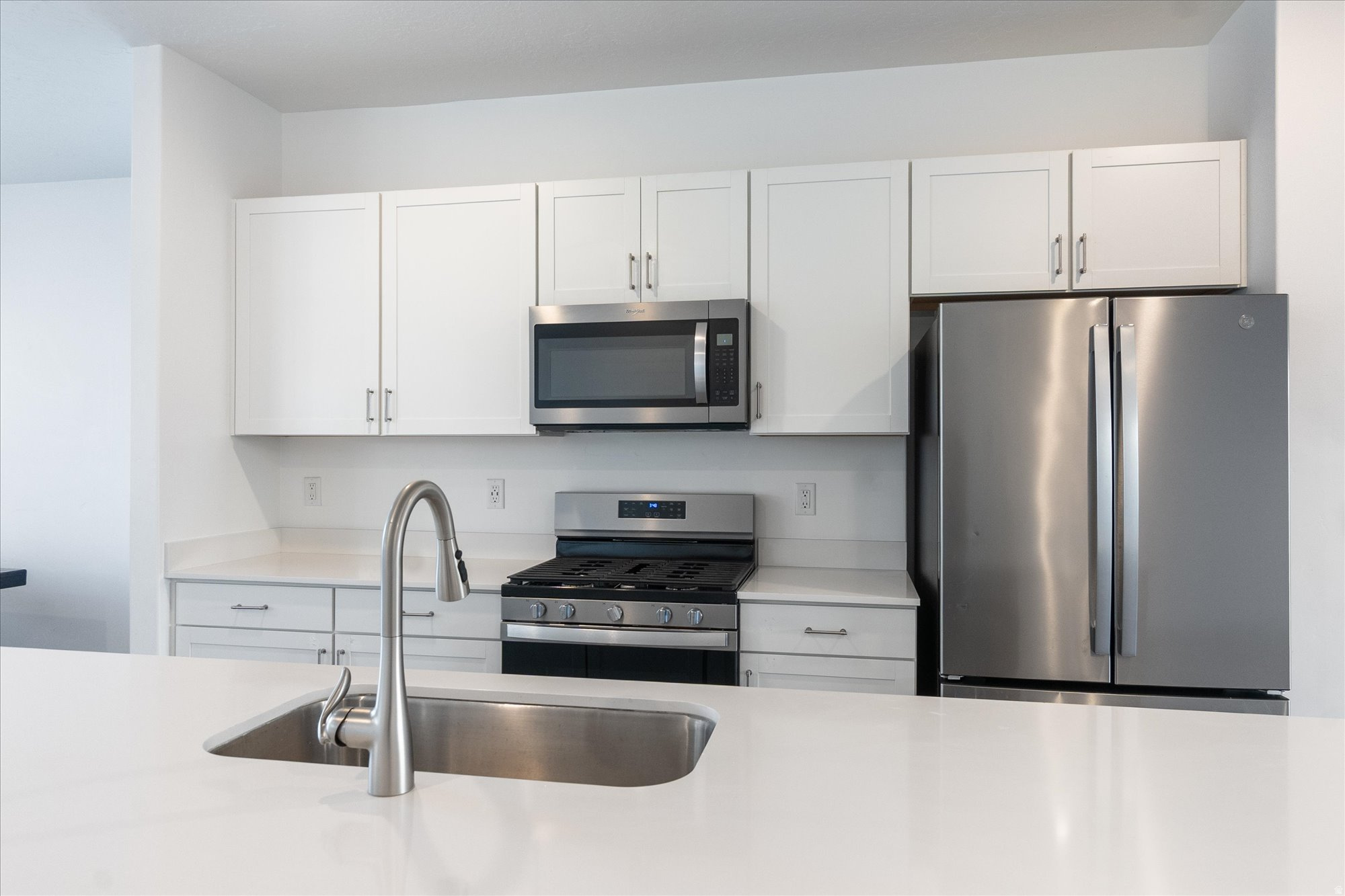 EDGEWATER - Residential