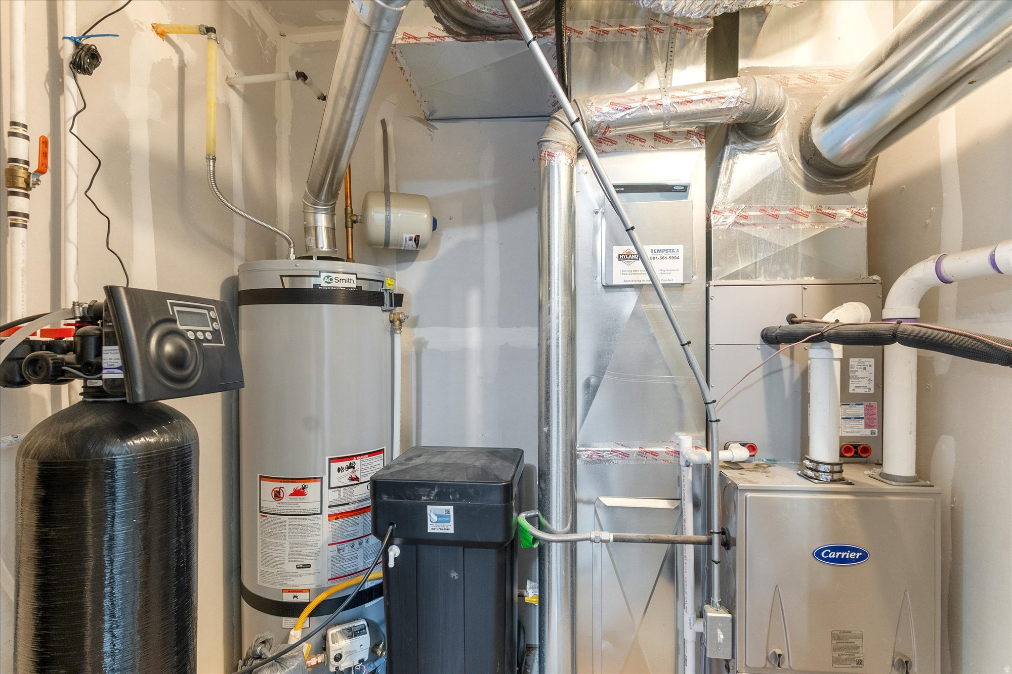 EDGEWATER - Residential