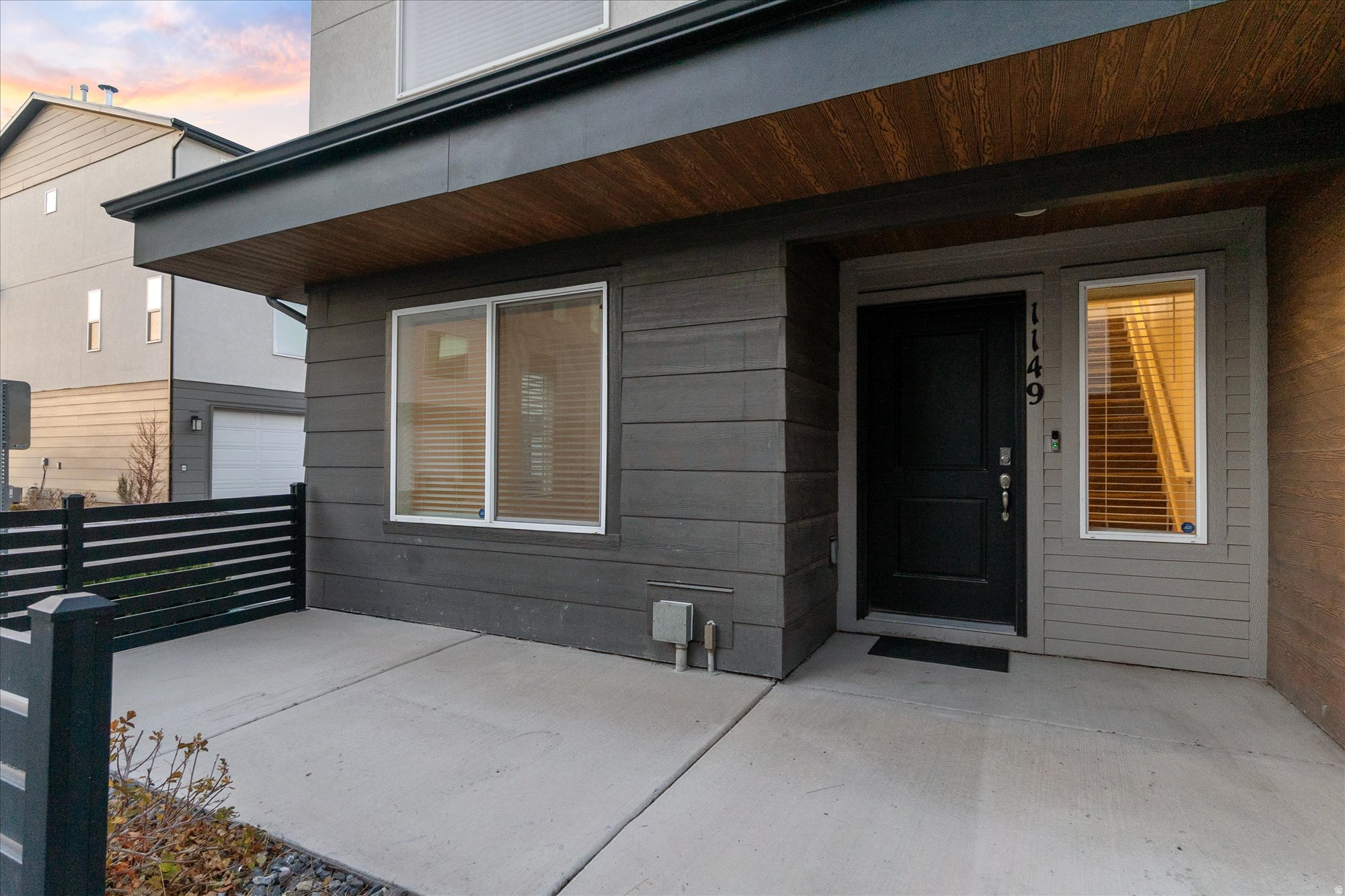 EDGEWATER - Residential