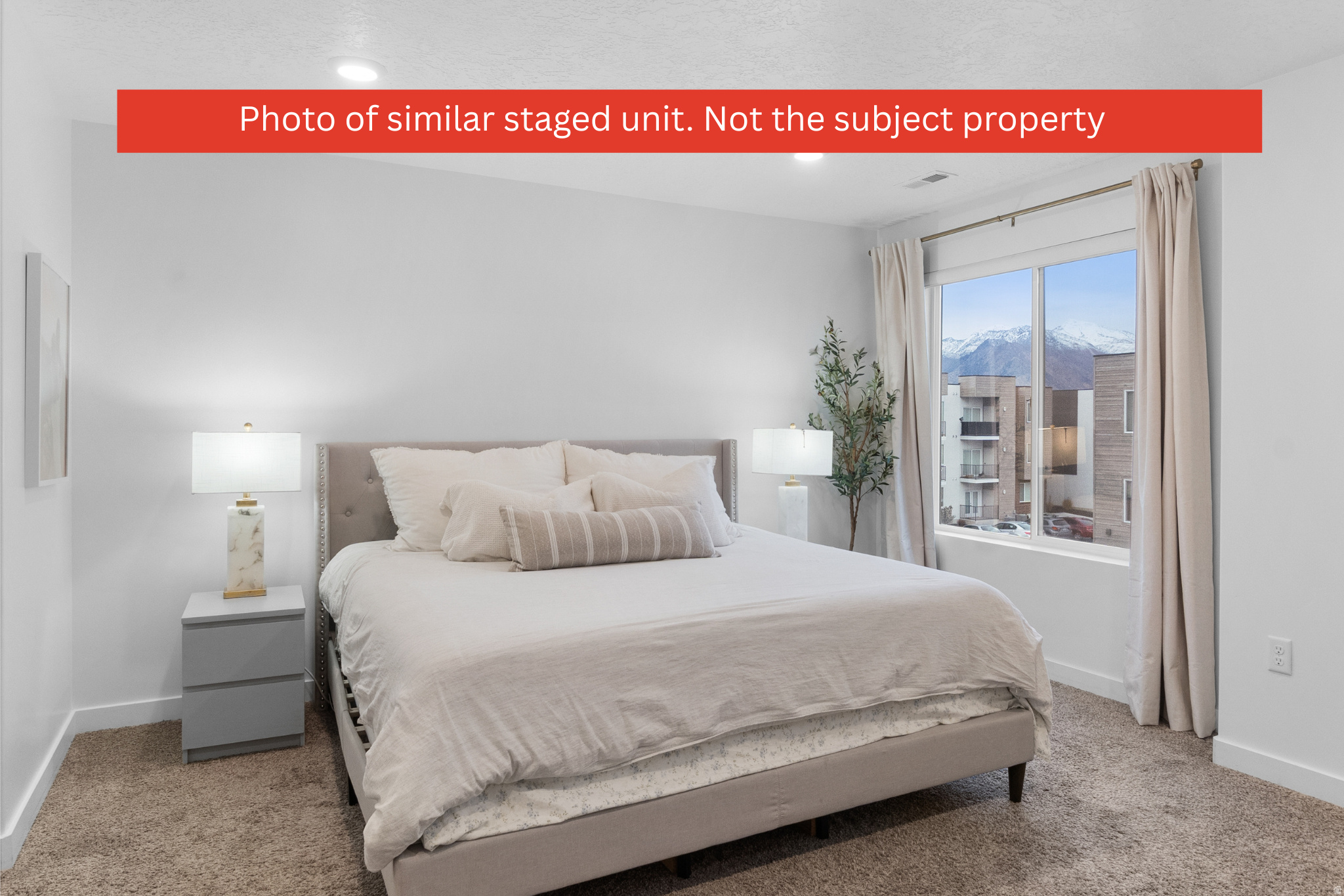 EDGEWATER - Residential