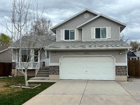 Photo of 2423 W SUGAR PL, West Jordan, UT 84088 (MLS # 2146044)