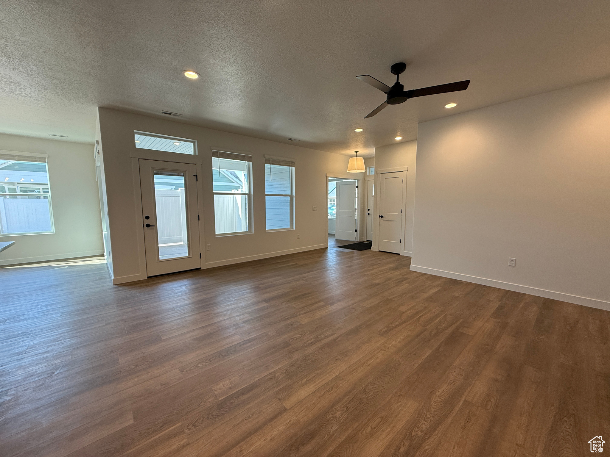 BLUFF VIEW - Residential