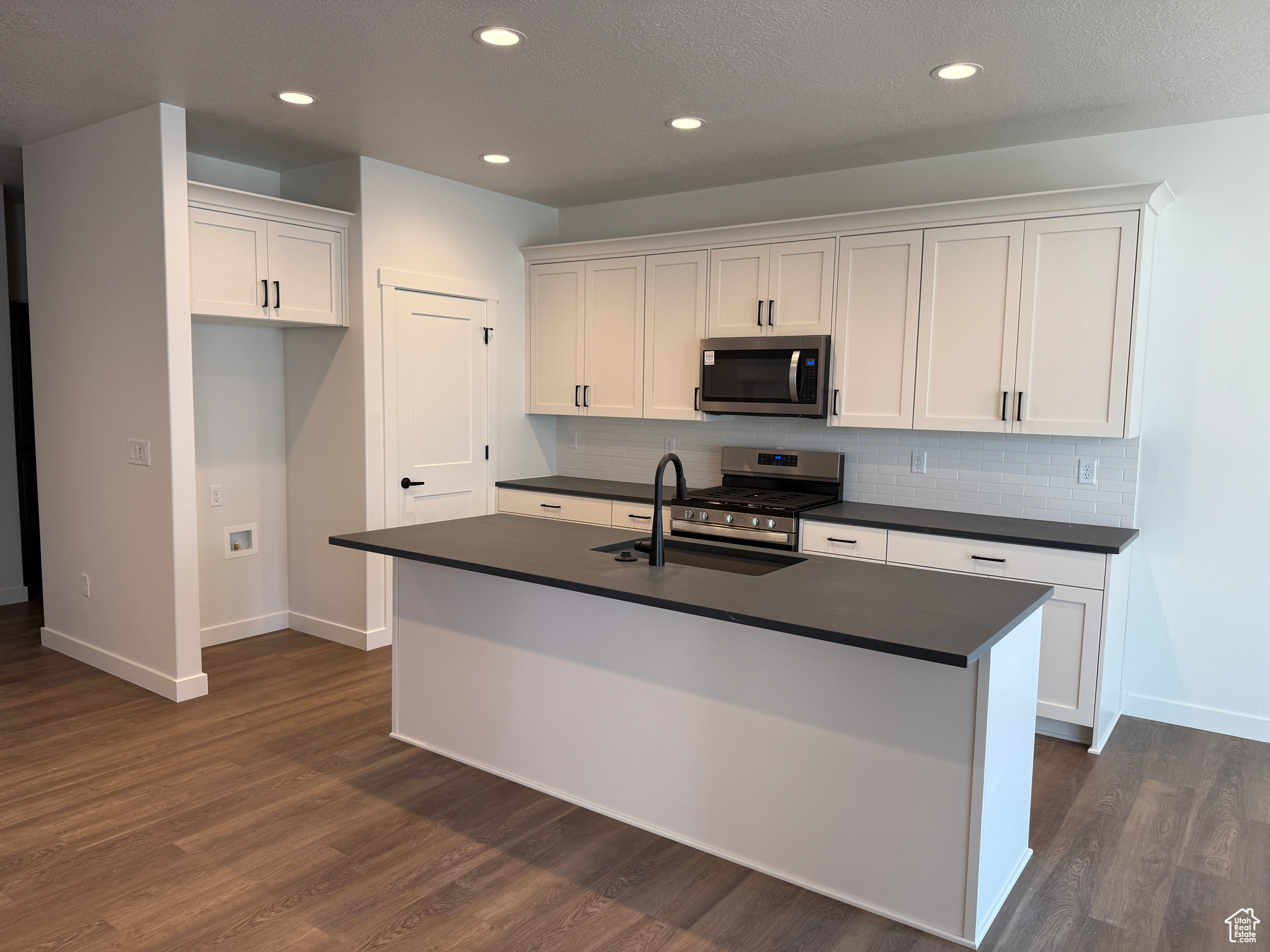 BLUFF VIEW - Residential