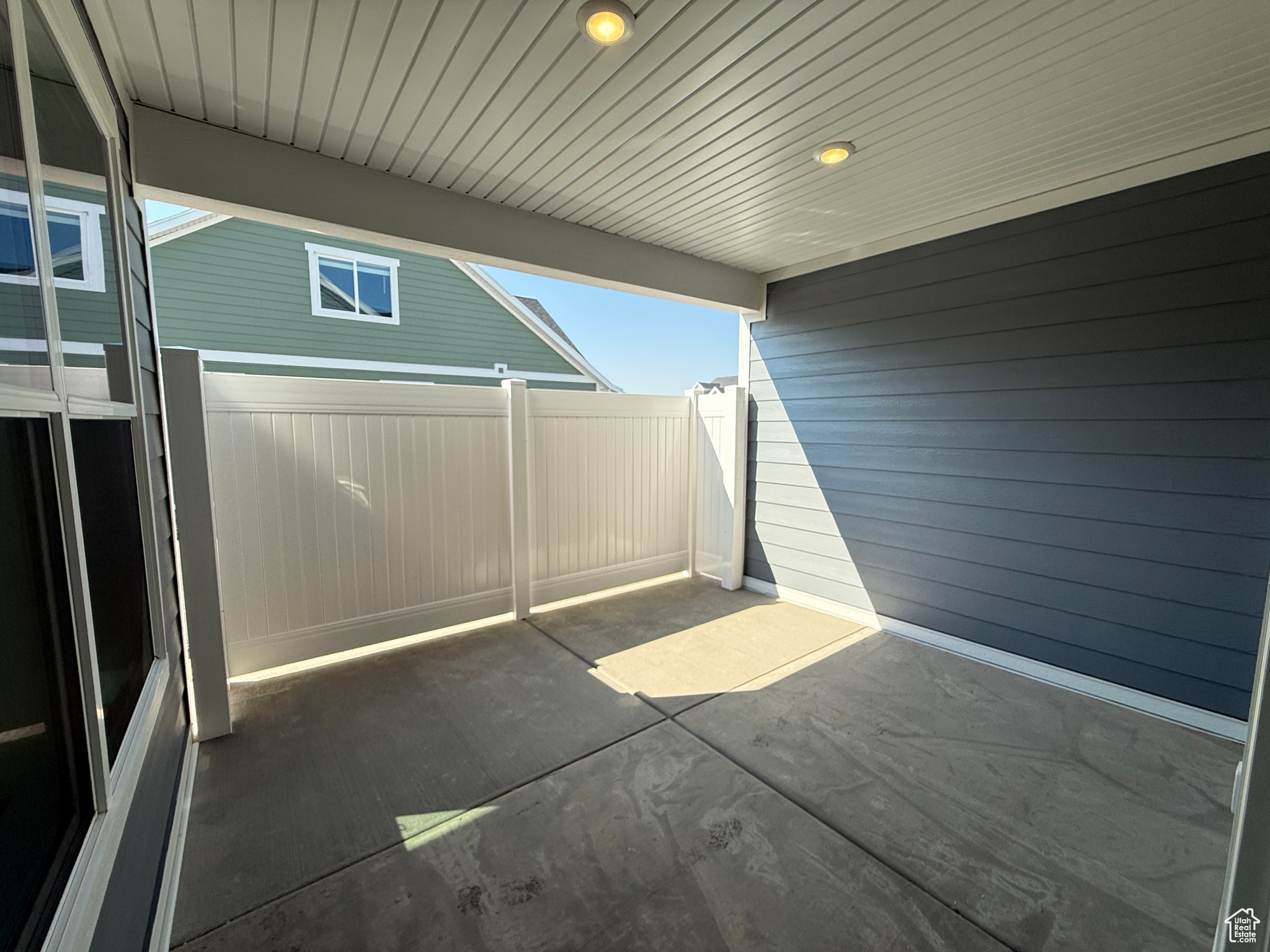 BLUFF VIEW - Residential
