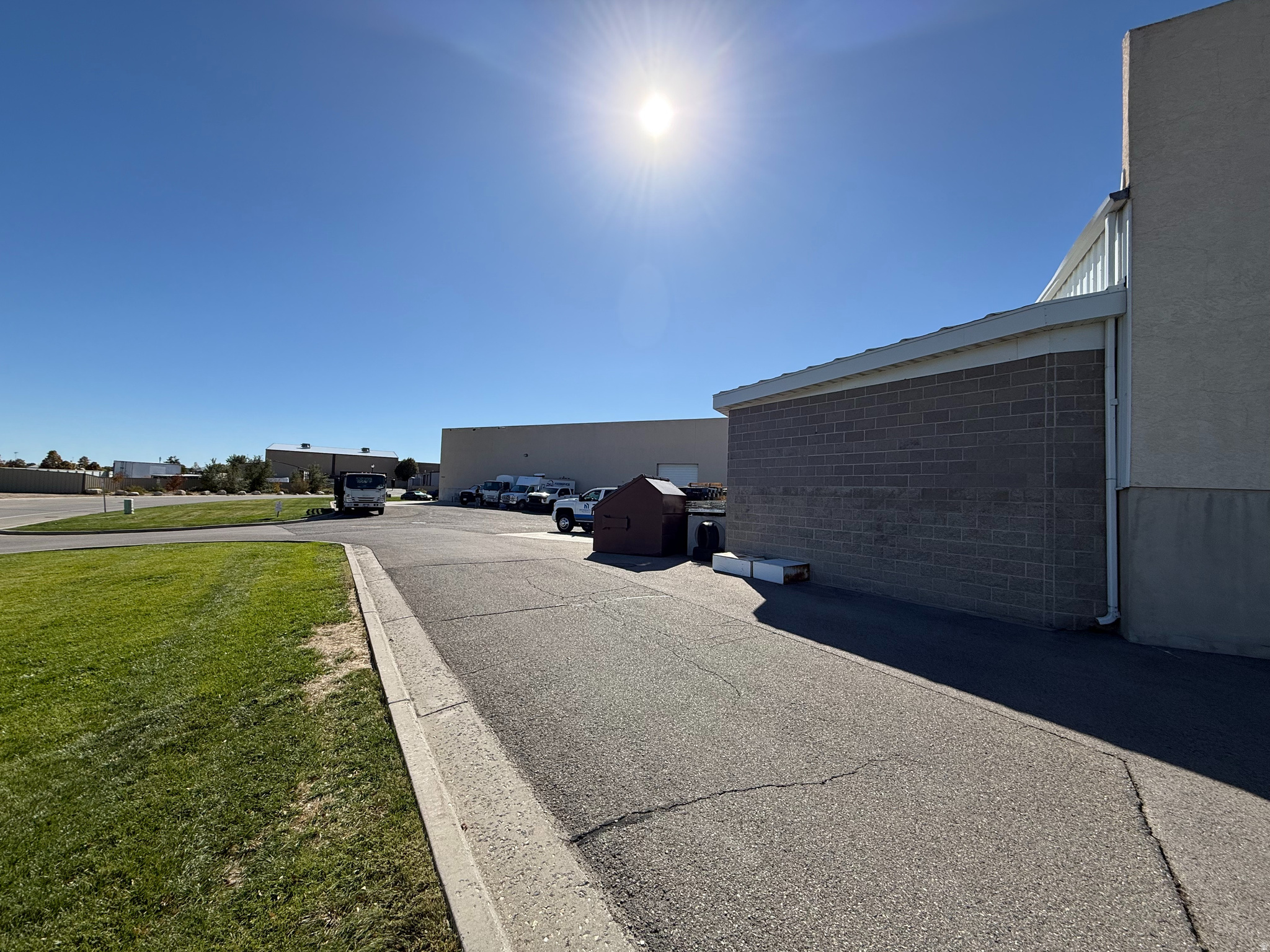 LANDINGS POINT CON - Commercial Sale