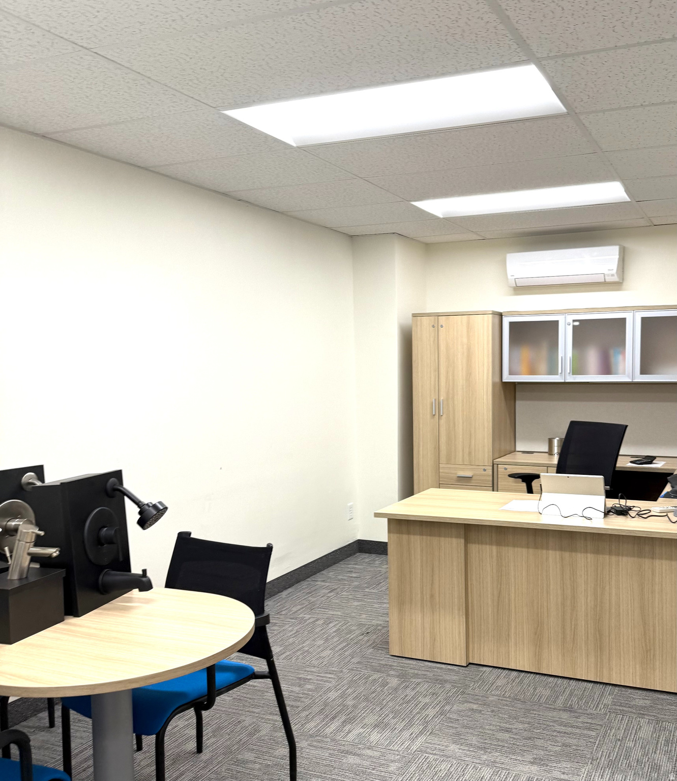 LANDINGS POINT CON - Commercial Sale