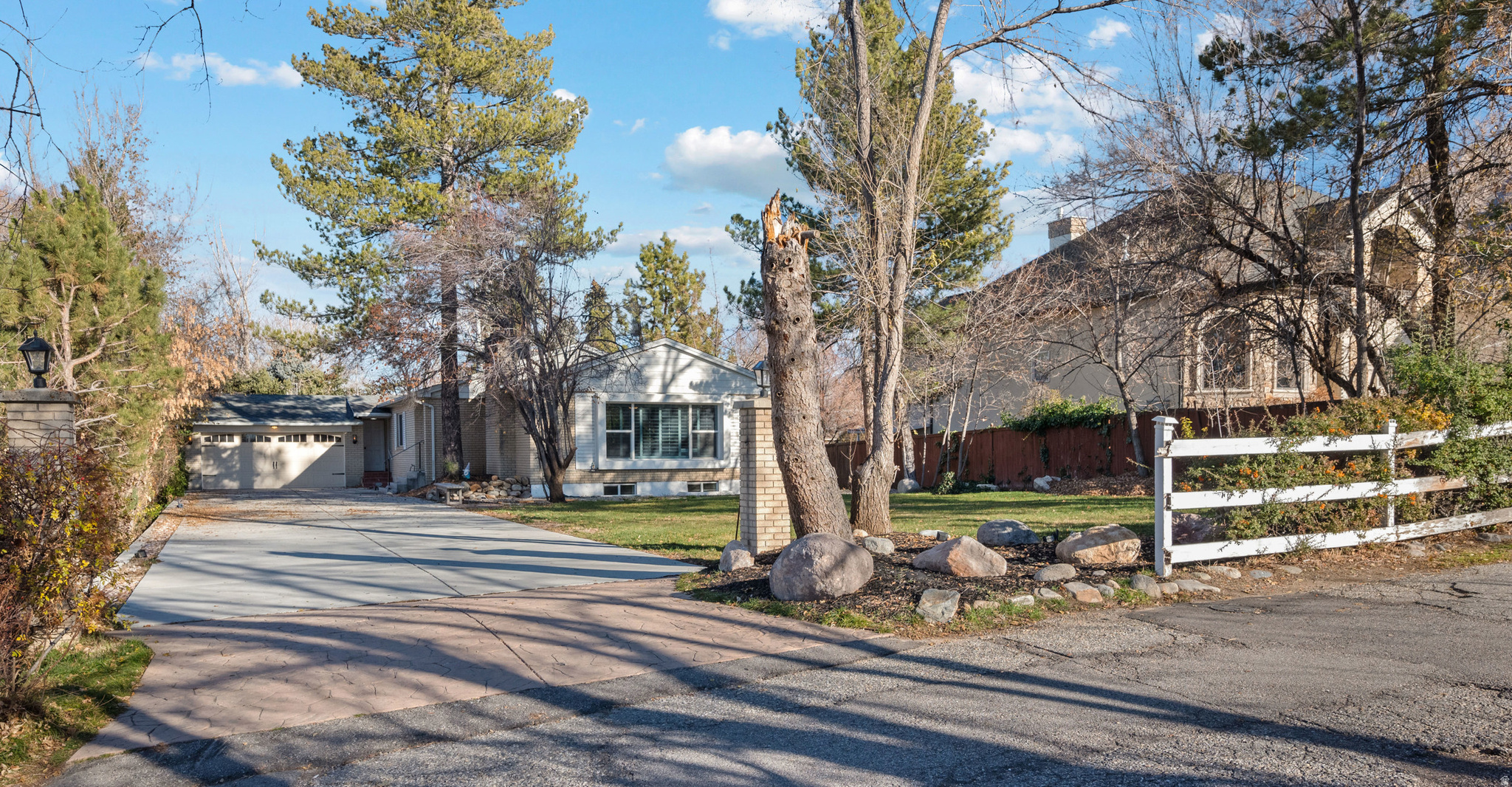 HOLLADAY - Residential