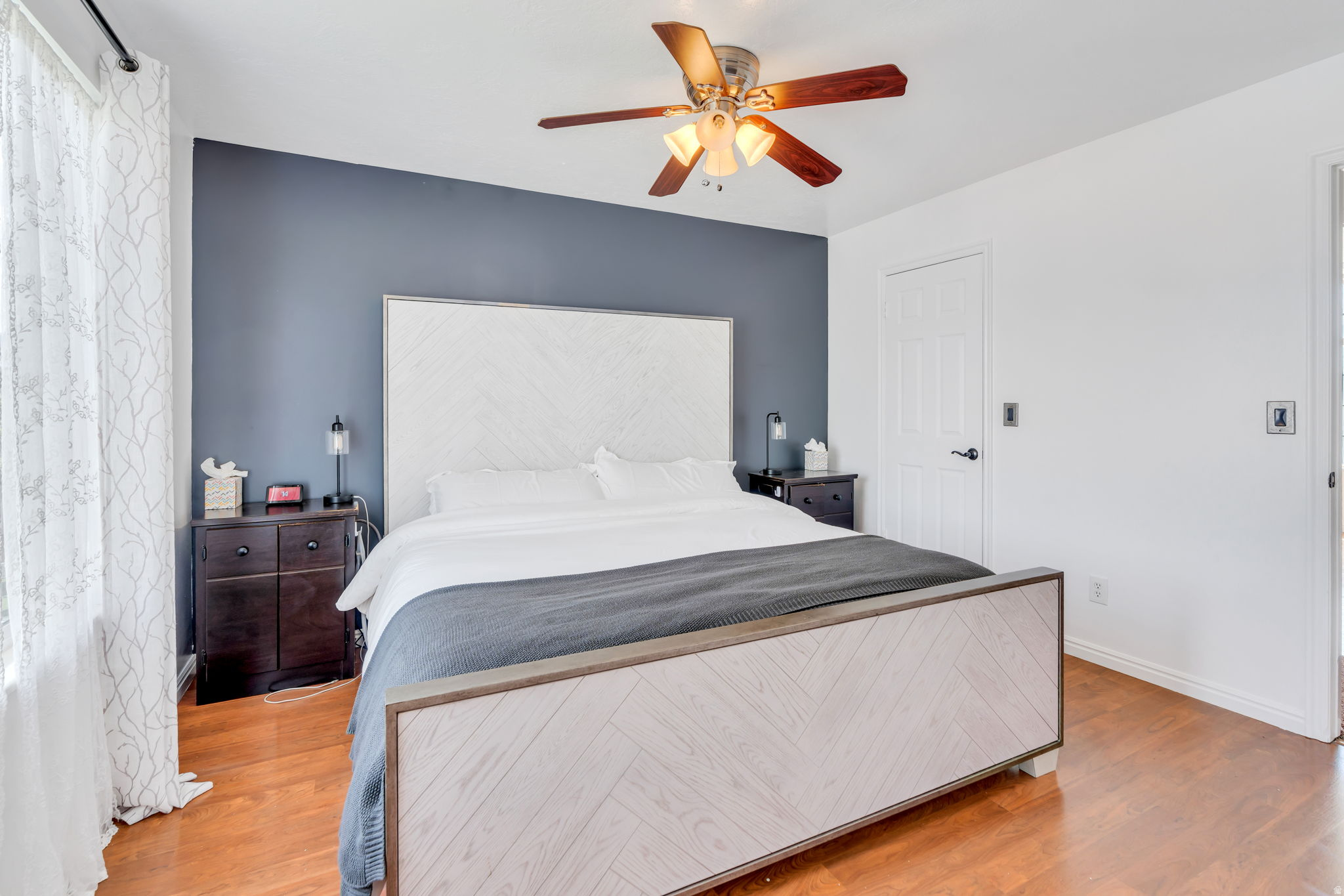 CHELSIE PARK - Residential