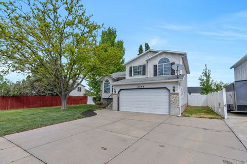 Tiny photo for 2646 W 1125 N, Layton, UT 84041 (MLS # 2150561)