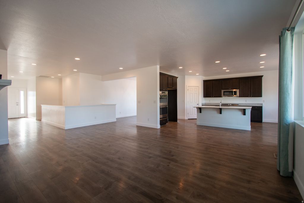 Photo of 1372 S HOMESTEAD LN, Syracuse, UT 84075 (MLS # 2156837)