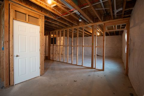 Tiny photo for 1372 S HOMESTEAD LN, Syracuse, UT 84075 (MLS # 2156837)