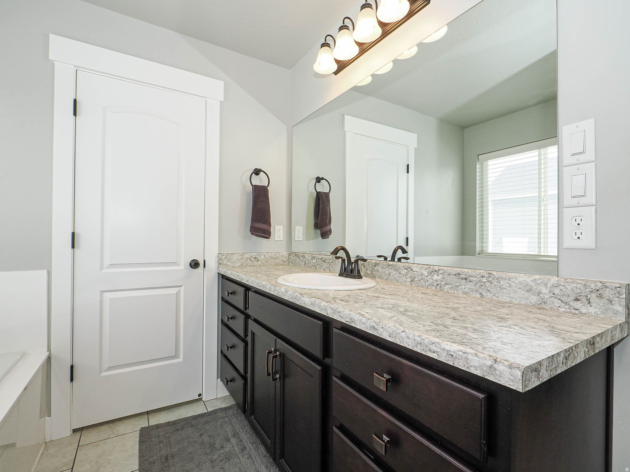 BRANDON PARK - Residential