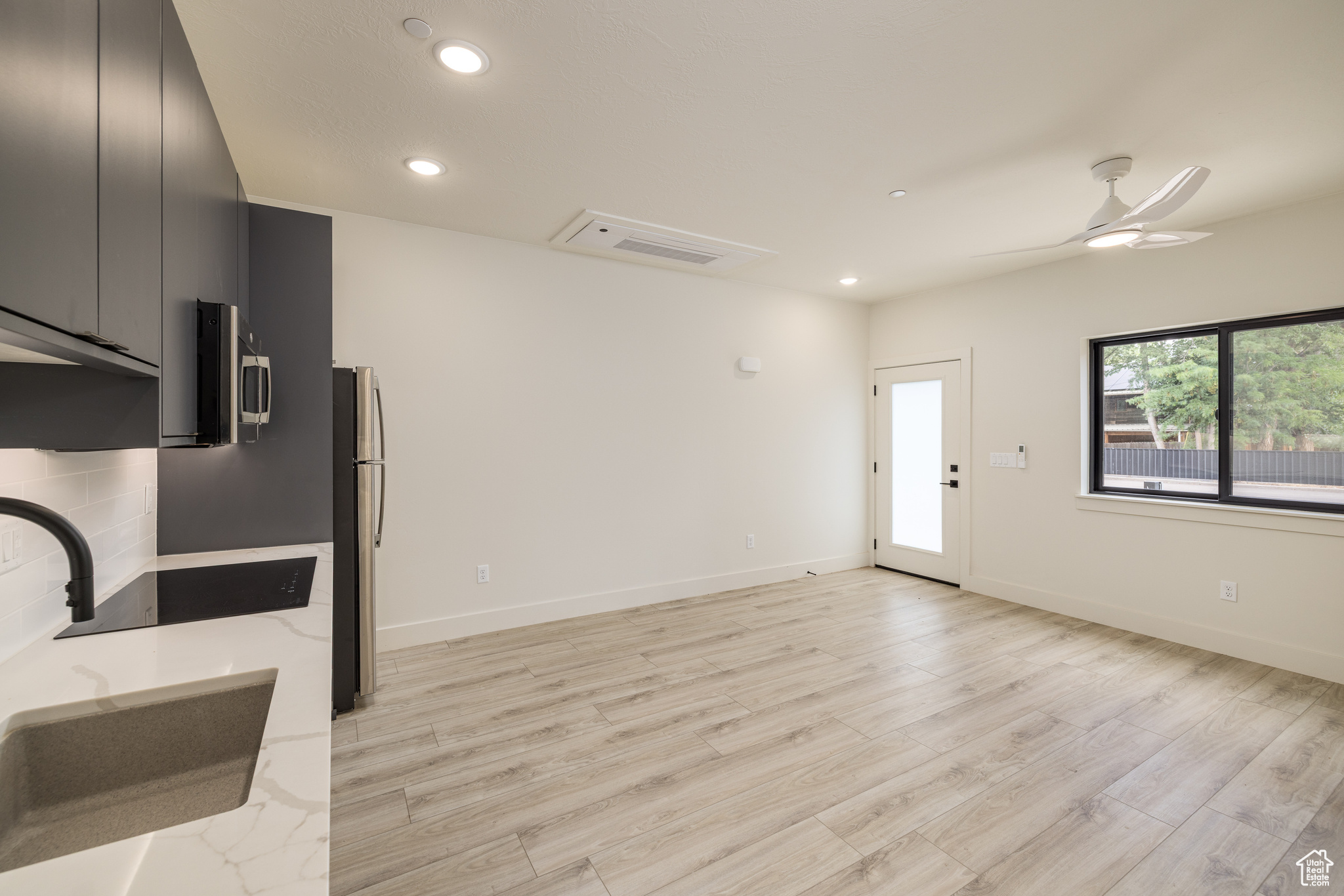 COTTONWOOD CONDOS - Residential