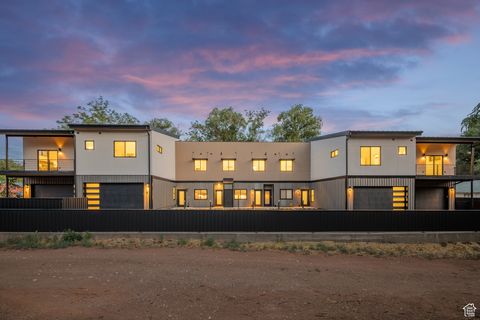 Condo For Sale - 214 S 200 #4<br/> Grand County, Moab, UT 84532