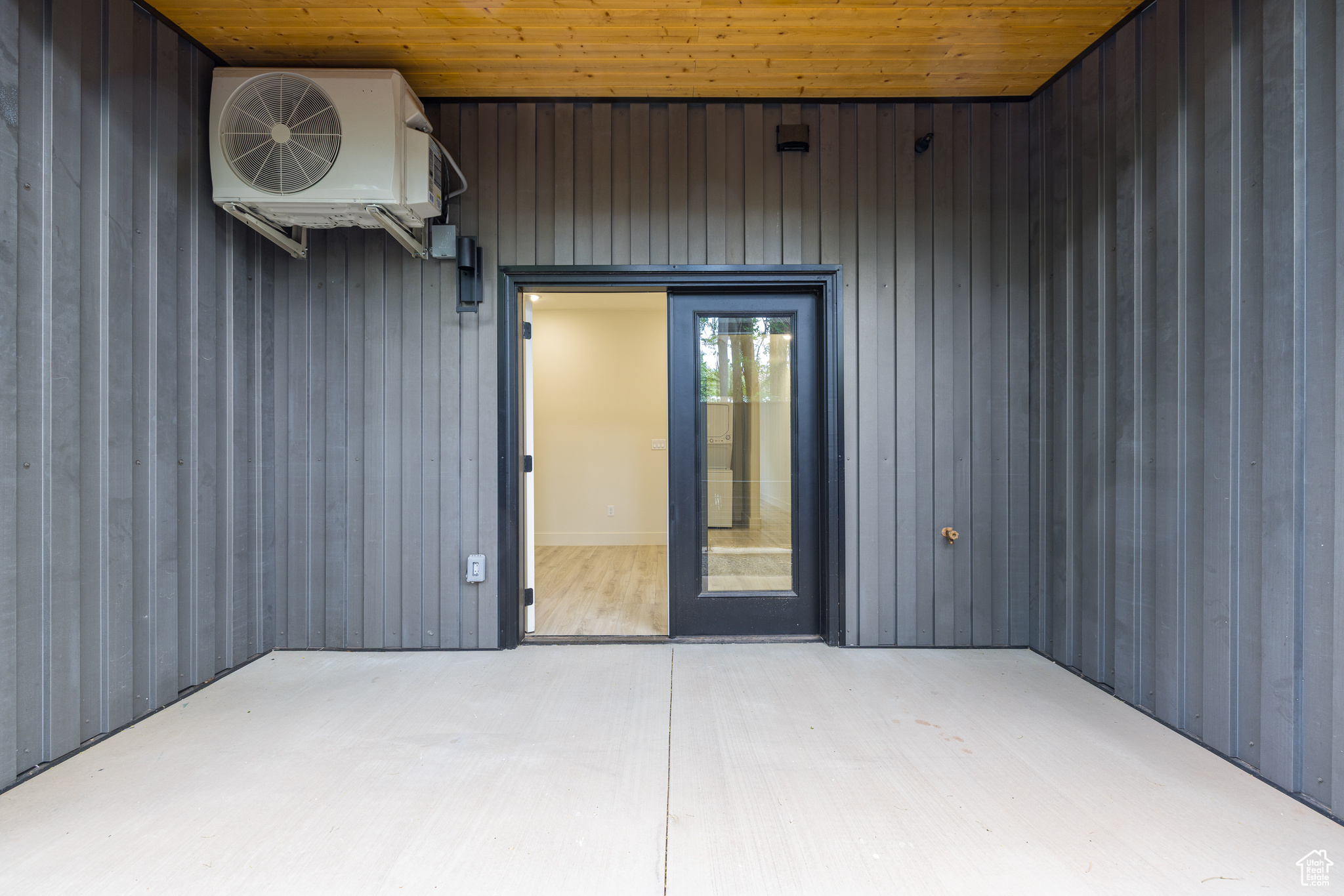 COTTONWOOD CONDOS - Residential