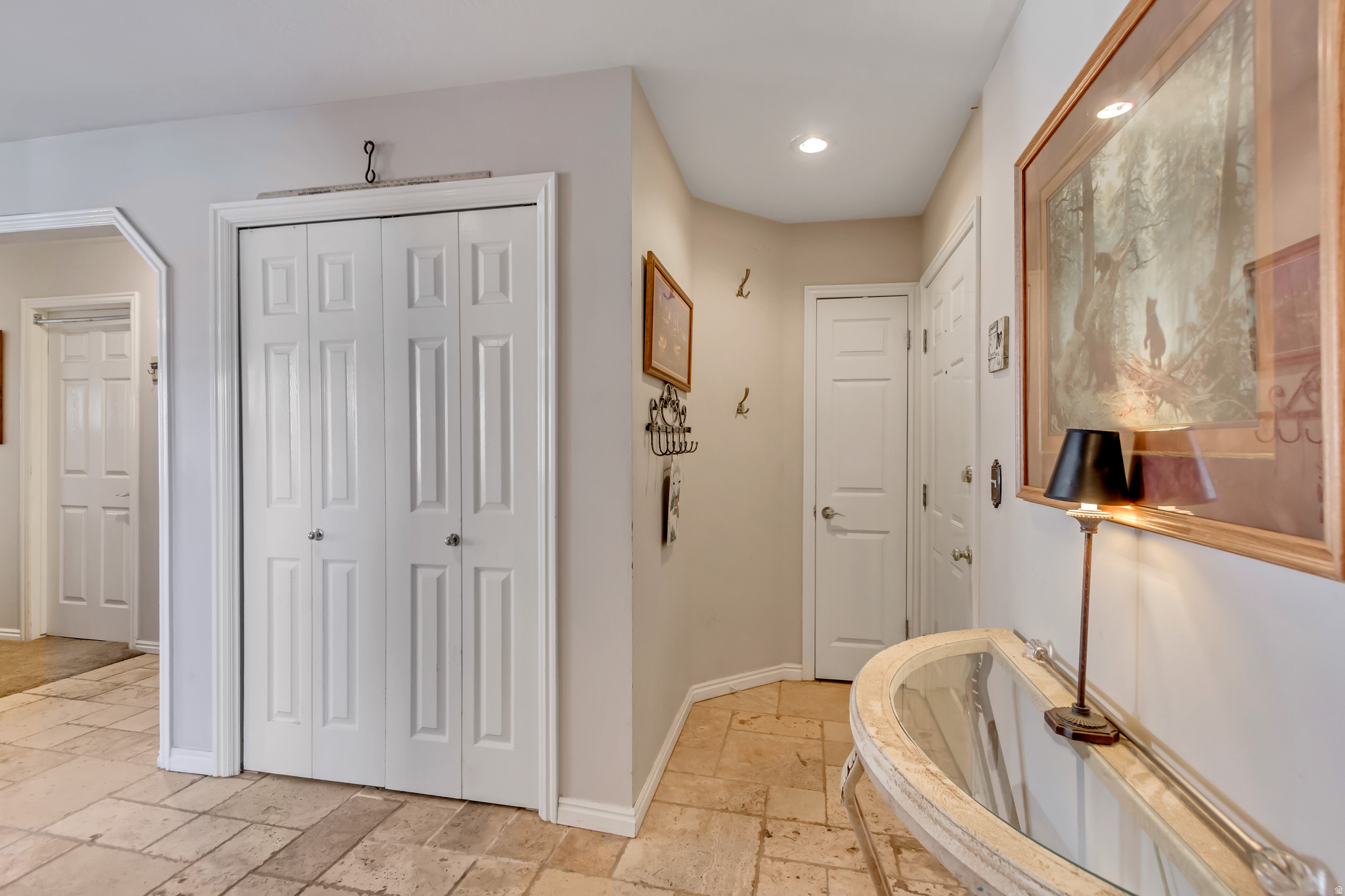 SWISS OAK - Residential