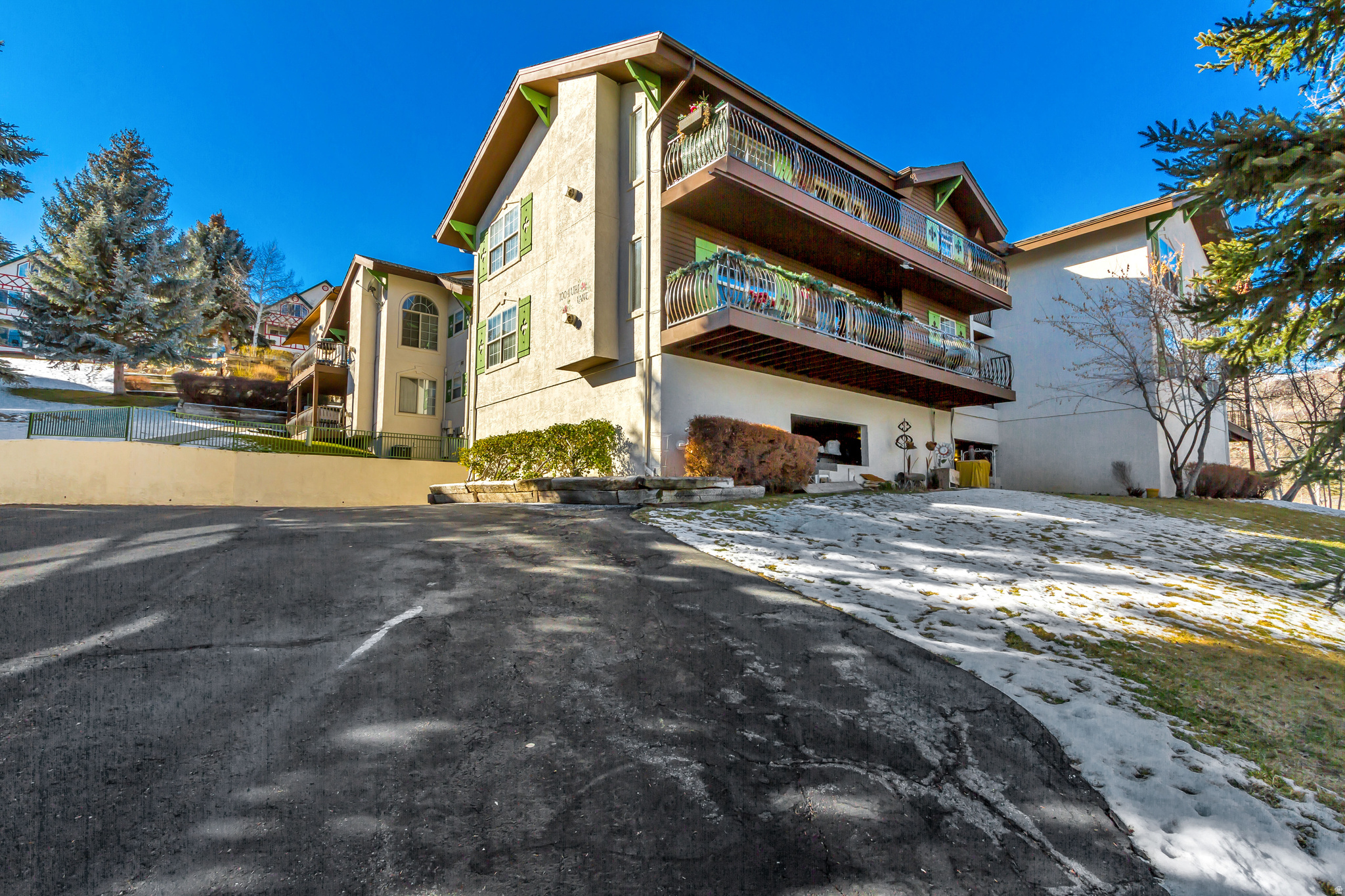 SWISS OAK - Residential