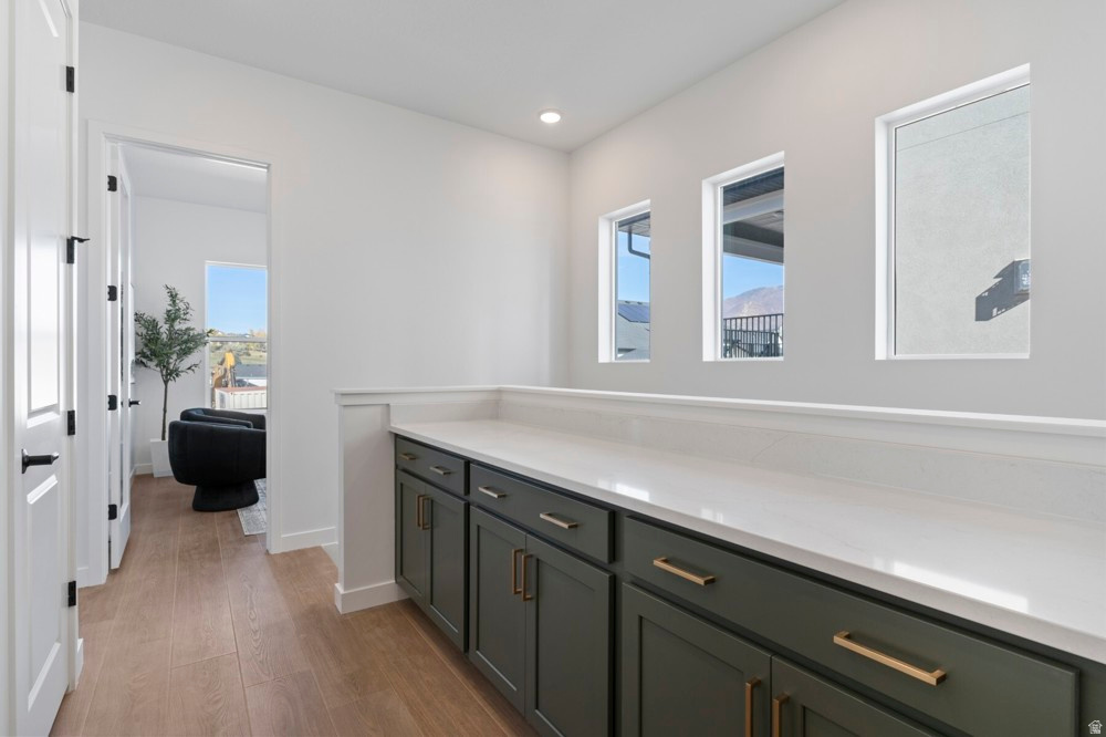 EASTRIDGE PARK - Residential