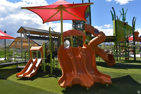 DAY RANCH - Residential