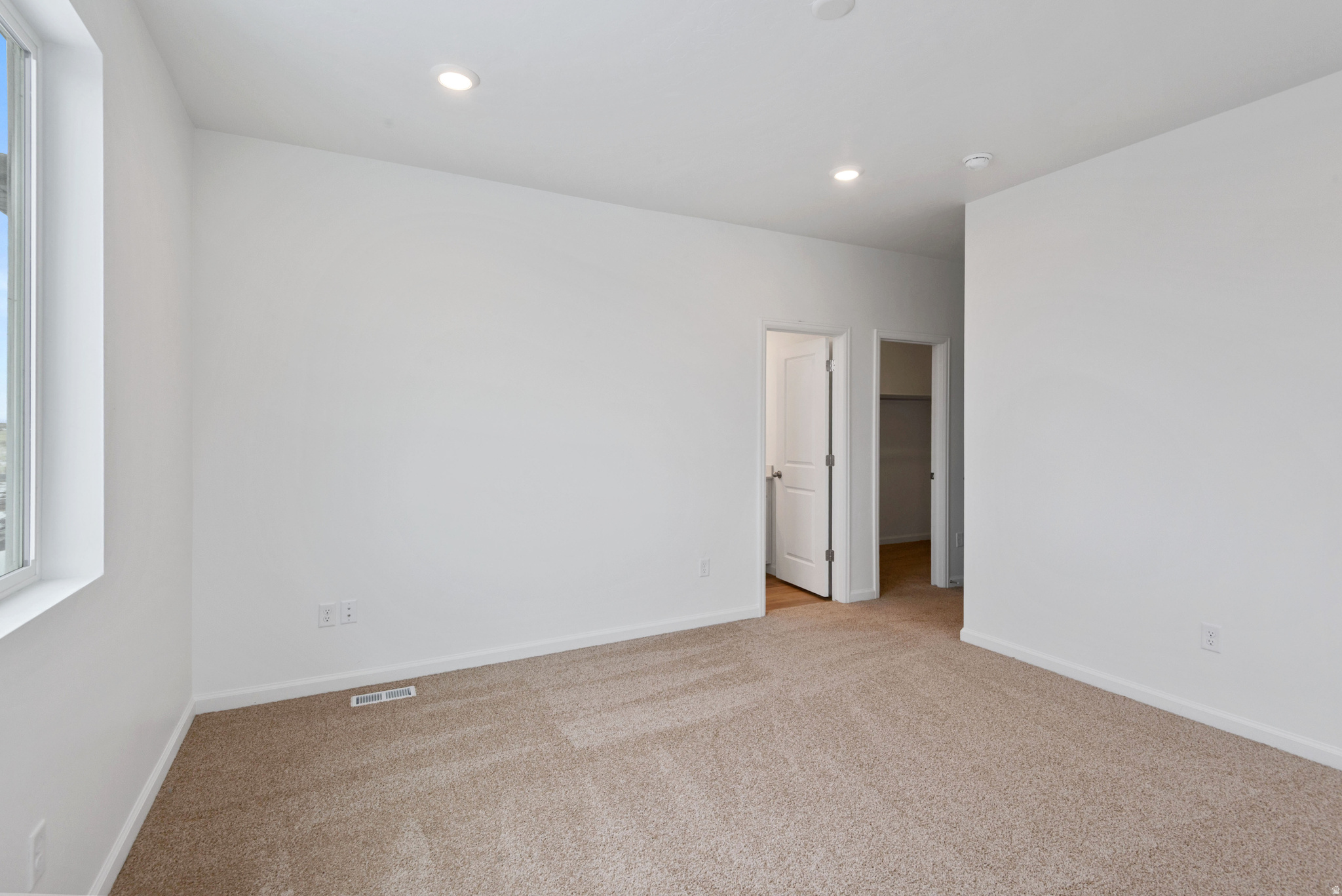 VILLAGES AT ARROWHEAD PARK - Residential