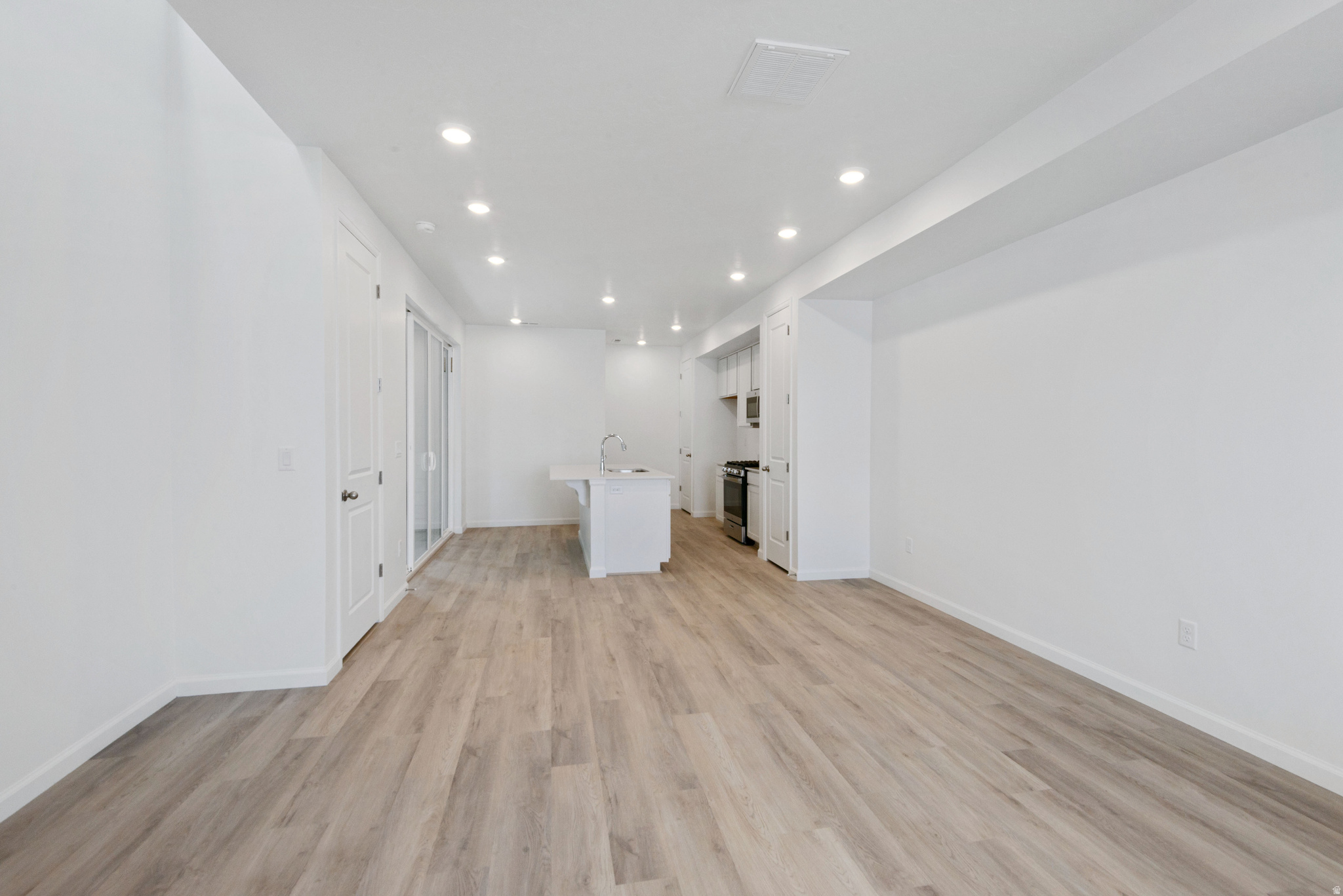 VILLAGES AT ARROWHEAD PARK - Residential