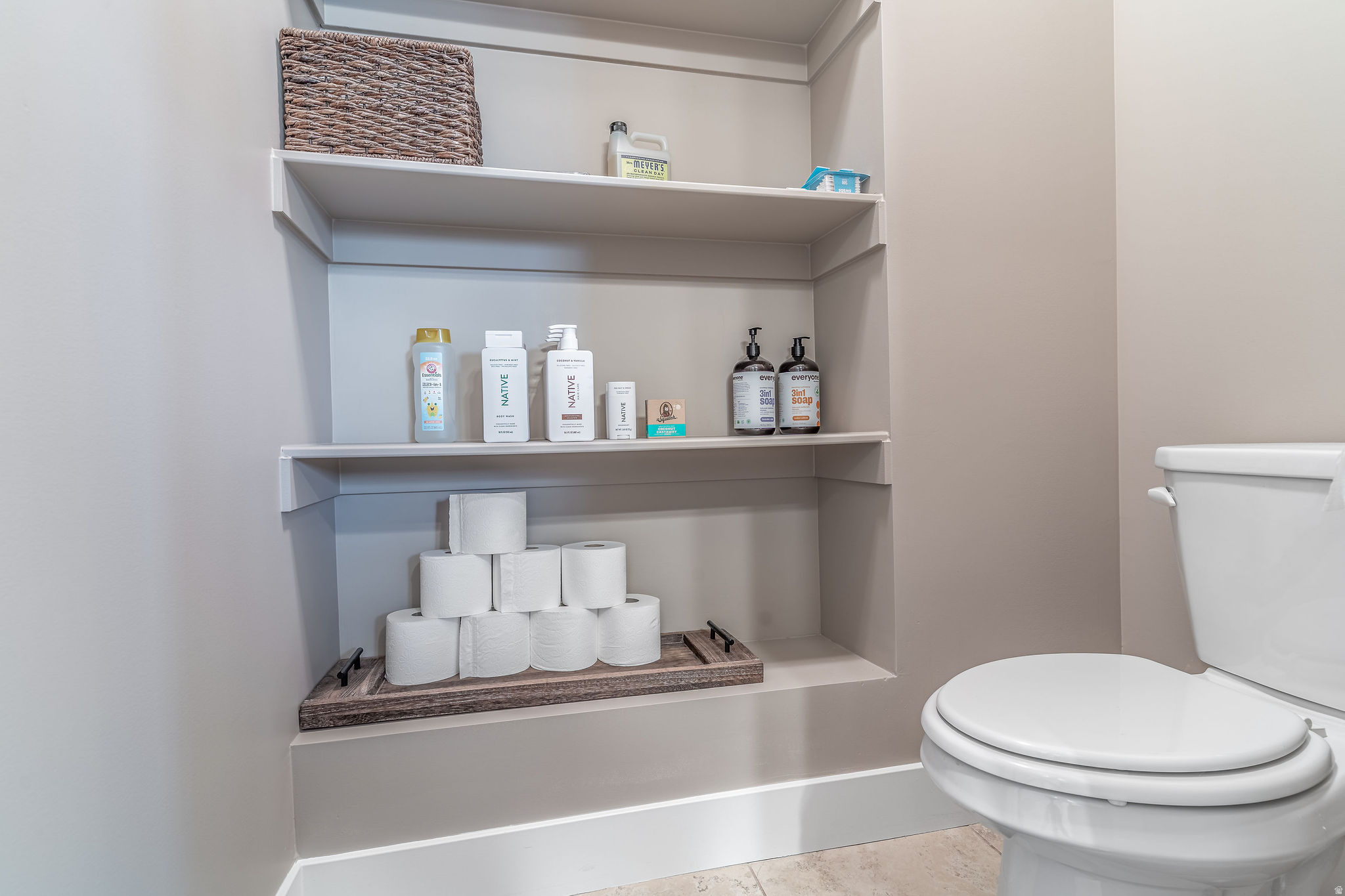 HILL FARMS - Residential