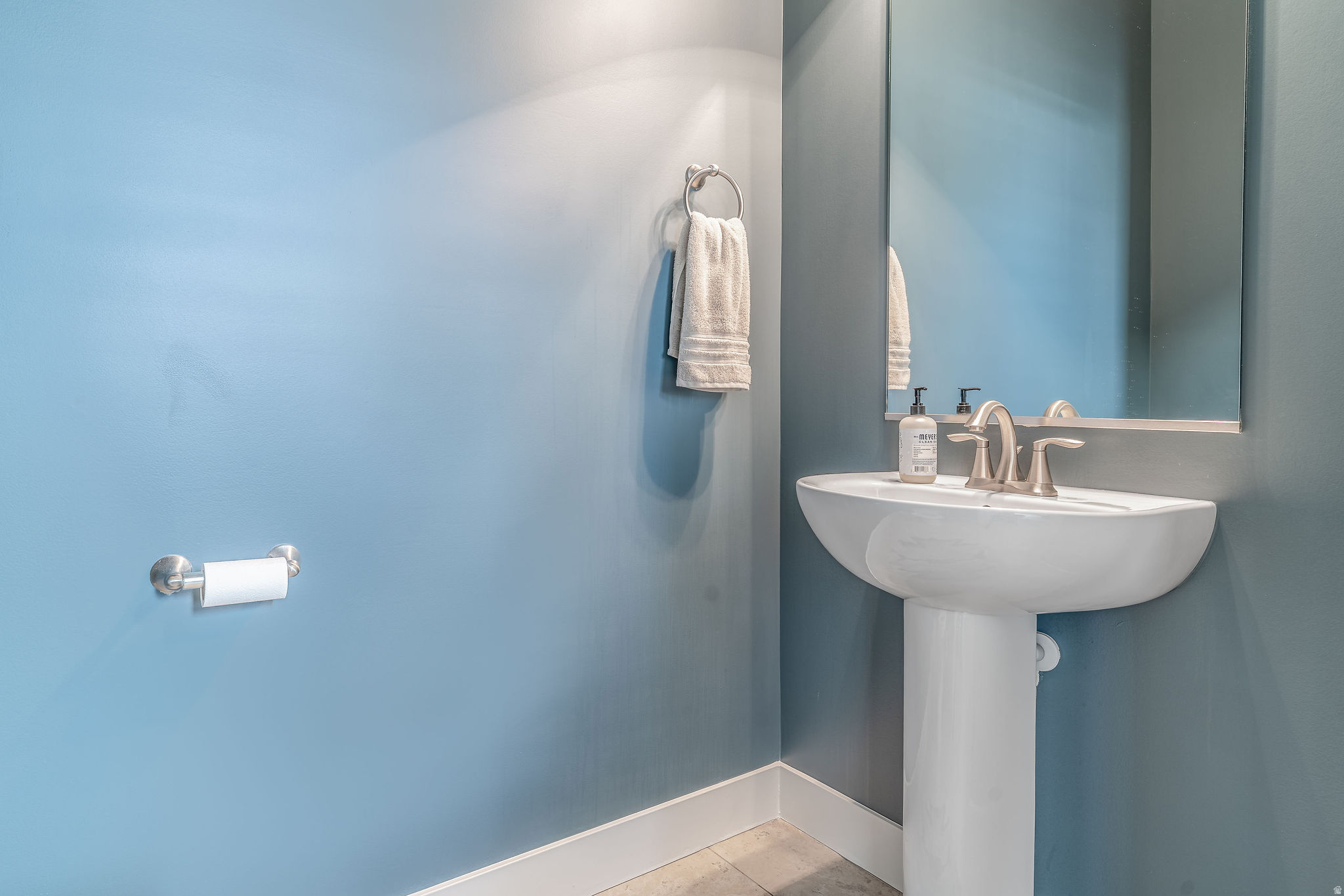 HILL FARMS - Residential